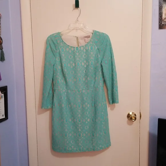 Forever 21 | Dresses | Forever 2 Contemory L Long Sleeve Blue And Begie Lace  Keyhole Cutout Back Dress | Poshmark